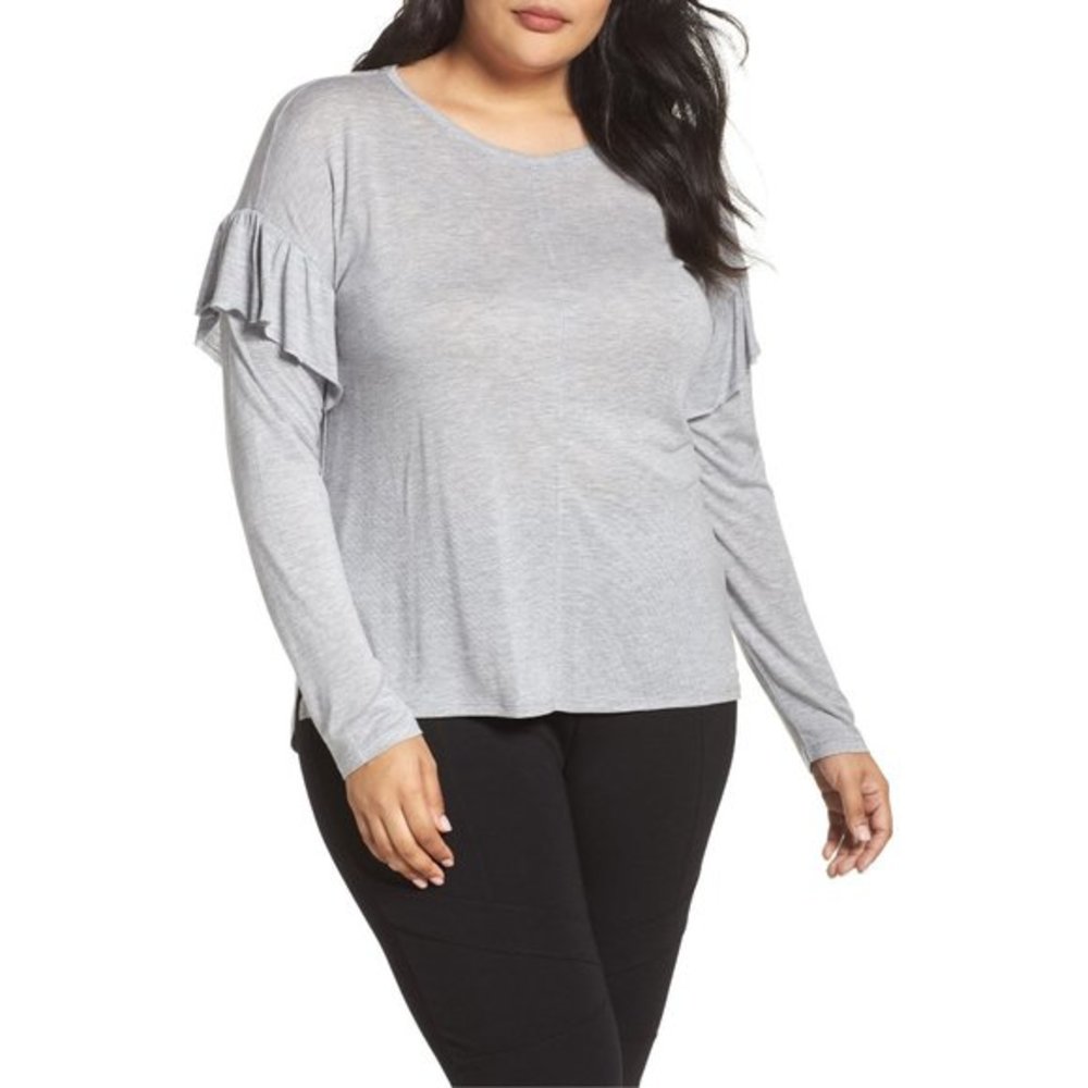 NWT Nordstrom Vince Camuto Ruffle Shoulder Top